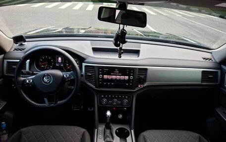 Volkswagen Teramont I, 2018 год, 3 200 000 рублей, 8 фотография