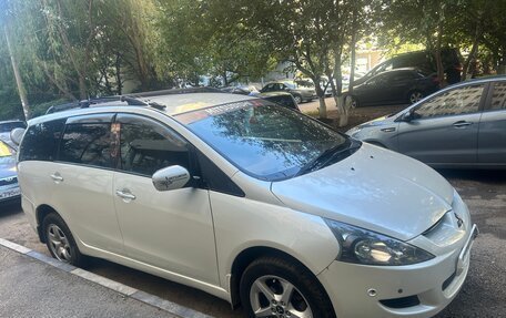 Mitsubishi Grandis, 2004 год, 530 000 рублей, 2 фотография