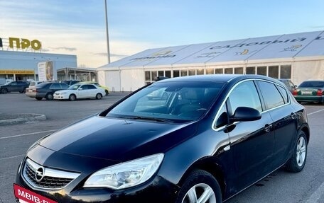 Opel Astra J, 2010 год, 695 000 рублей, 2 фотография