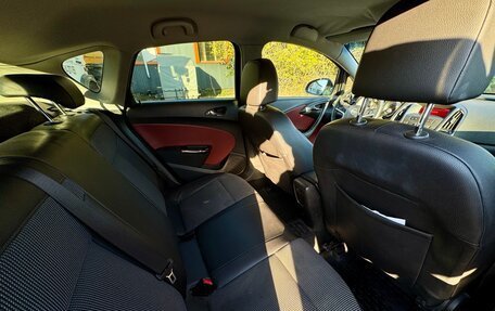 Opel Astra J, 2010 год, 695 000 рублей, 9 фотография