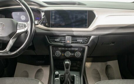 Volkswagen Taos, 2021 год, 2 499 000 рублей, 19 фотография