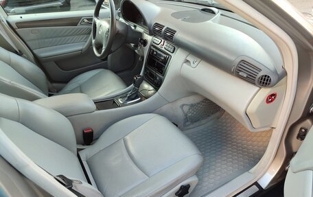 Mercedes-Benz C-Класс, 2004 год, 1 250 000 рублей, 7 фотография