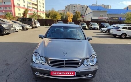 Mercedes-Benz C-Класс, 2004 год, 1 250 000 рублей, 3 фотография
