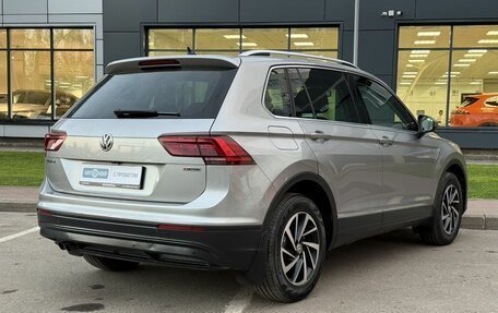 Volkswagen Tiguan II, 2018 год, 2 750 000 рублей, 5 фотография