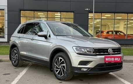 Volkswagen Tiguan II, 2018 год, 2 750 000 рублей, 3 фотография