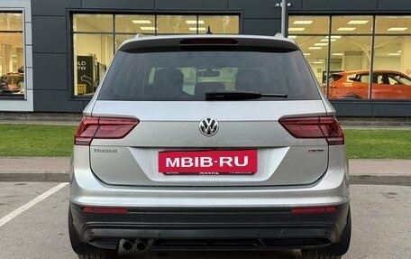 Volkswagen Tiguan II, 2018 год, 2 750 000 рублей, 6 фотография
