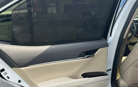 Toyota Camry, 2019 год, 2 500 000 рублей, 8 фотография