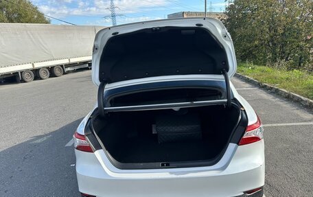 Toyota Camry, 2019 год, 2 500 000 рублей, 13 фотография