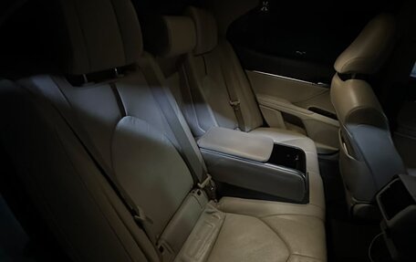 Toyota Camry, 2019 год, 2 500 000 рублей, 16 фотография