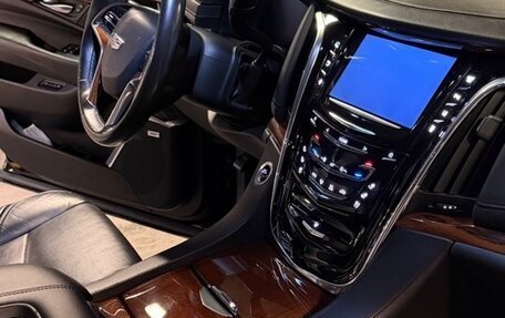 Cadillac Escalade IV, 2015 год, 4 190 000 рублей, 16 фотография