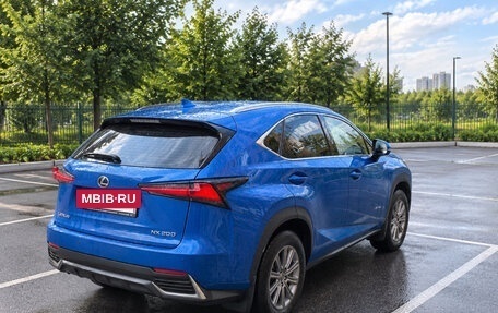 Lexus RX IV рестайлинг, 2021 год, 5 000 000 рублей, 4 фотография