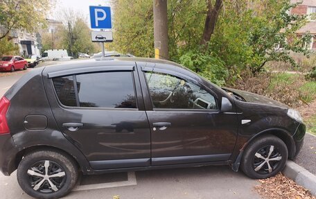 Renault Sandero I, 2011 год, 380 000 рублей, 2 фотография