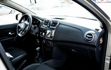 Renault Logan II, 2021 год, 1 300 000 рублей, 23 фотография