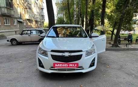 Chevrolet Cruze II, 2013 год, 695 000 рублей, 2 фотография