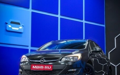 Opel Astra J, 2013 год, 689 999 рублей, 1 фотография