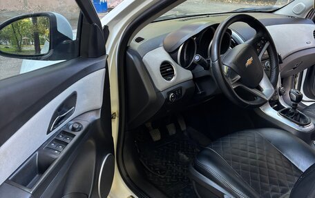 Chevrolet Cruze II, 2013 год, 695 000 рублей, 8 фотография