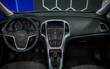 Opel Astra J, 2013 год, 689 999 рублей, 11 фотография
