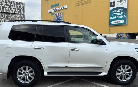 Toyota Land Cruiser 200, 2016 год, 5 500 000 рублей, 4 фотография