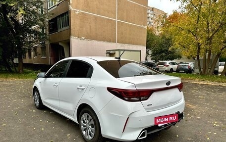 KIA Rio IV, 2021 год, 1 550 000 рублей, 4 фотография