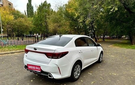 KIA Rio IV, 2021 год, 1 550 000 рублей, 3 фотография