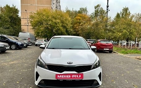 KIA Rio IV, 2021 год, 1 550 000 рублей, 7 фотография