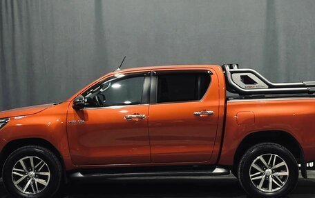 Toyota Hilux VIII, 2018 год, 3 620 000 рублей, 8 фотография