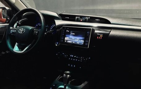 Toyota Hilux VIII, 2018 год, 3 620 000 рублей, 15 фотография