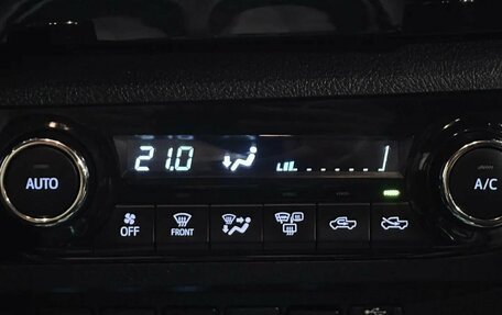 Toyota Hilux VIII, 2018 год, 3 620 000 рублей, 19 фотография