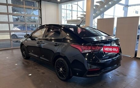 Hyundai Solaris II рестайлинг, 2017 год, 1 166 000 рублей, 5 фотография