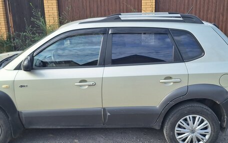 Hyundai Tucson III, 2008 год, 640 000 рублей, 2 фотография