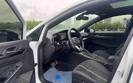 Volkswagen Golf VIII, 2023 год, 1 985 000 рублей, 7 фотография