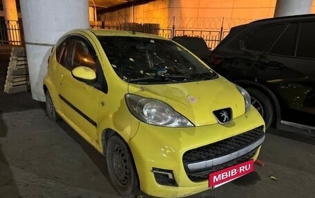 Peugeot 107 I рестайлинг, 2009 год, 305 800 рублей, 2 фотография