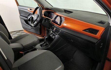 Volkswagen Taos, 2021 год, 2 680 000 рублей, 10 фотография