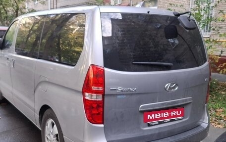 Hyundai Grand Starex Grand Starex I рестайлинг 2, 2019 год, 2 999 999 рублей, 4 фотография