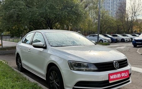 Volkswagen Jetta VI, 2015 год, 1 500 000 рублей, 1 фотография