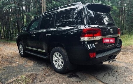 Toyota Land Cruiser 200, 2016 год, 8 200 000 рублей, 5 фотография