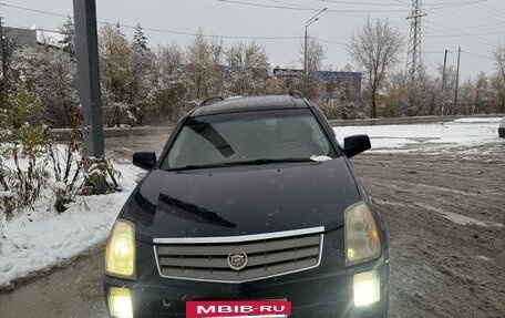 Cadillac SRX II рестайлинг, 2004 год, 520 000 рублей, 2 фотография