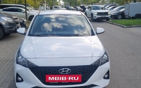 Hyundai Solaris II рестайлинг, 2022 год, 1 490 000 рублей, 2 фотография