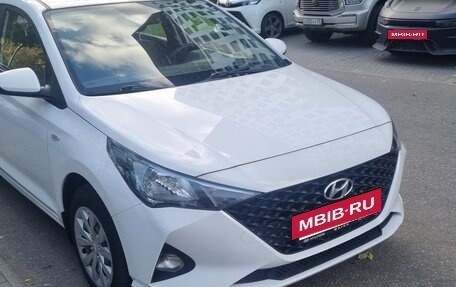 Hyundai Solaris II рестайлинг, 2022 год, 1 490 000 рублей, 3 фотография