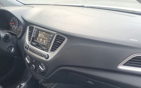 Hyundai Solaris II рестайлинг, 2022 год, 1 490 000 рублей, 13 фотография