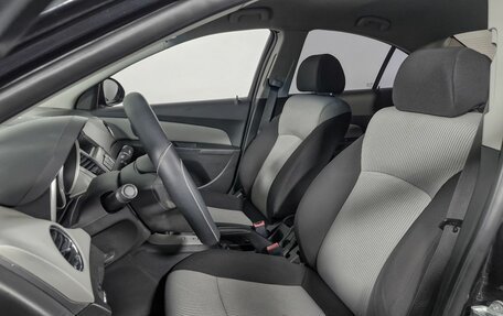 Chevrolet Cruze II, 2011 год, 545 000 рублей, 9 фотография