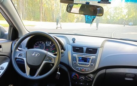 Hyundai Solaris II рестайлинг, 2016 год, 1 050 000 рублей, 14 фотография