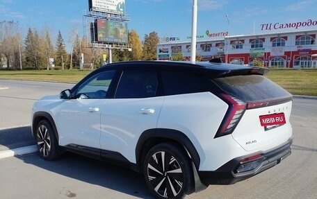 Geely Atlas, 2024 год, 3 000 000 рублей, 3 фотография