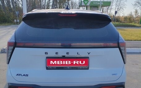 Geely Atlas, 2024 год, 3 000 000 рублей, 4 фотография