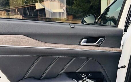 KIA K5, 2021 год, 2 100 000 рублей, 10 фотография