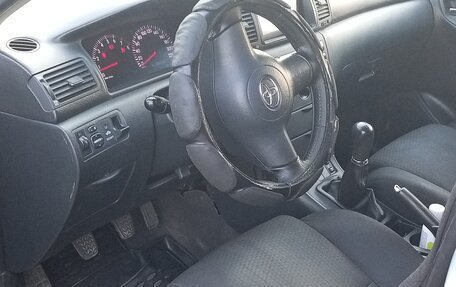 Toyota Corolla, 2005 год, 640 000 рублей, 7 фотография