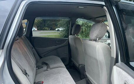 Nissan Tino, 2002 год, 399 000 рублей, 12 фотография