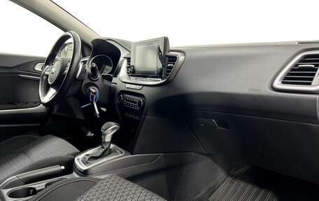 KIA cee'd III, 2020 год, 1 990 000 рублей, 12 фотография