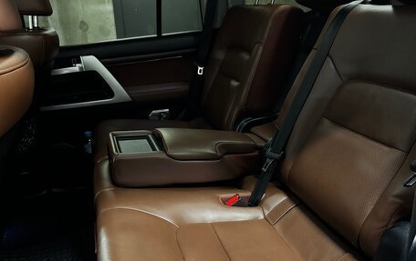 Toyota Land Cruiser 200, 2018 год, 6 400 000 рублей, 9 фотография