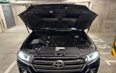 Toyota Land Cruiser 200, 2018 год, 6 400 000 рублей, 13 фотография